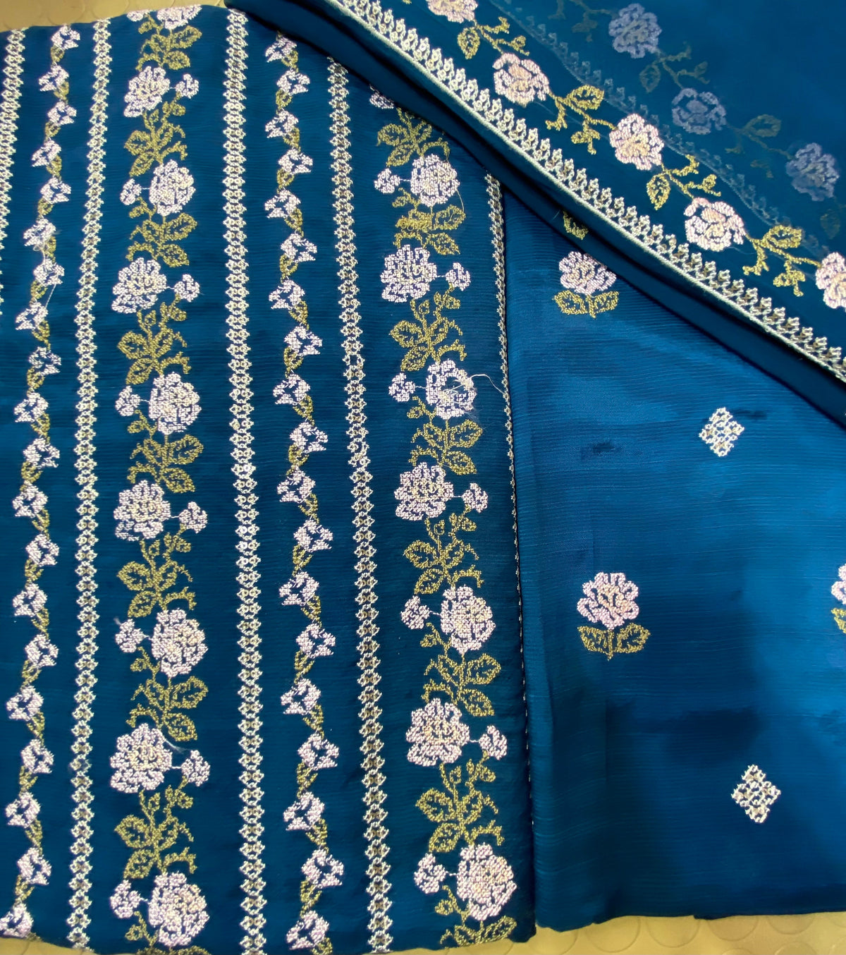 Raw Silk With Chiffon Duppta