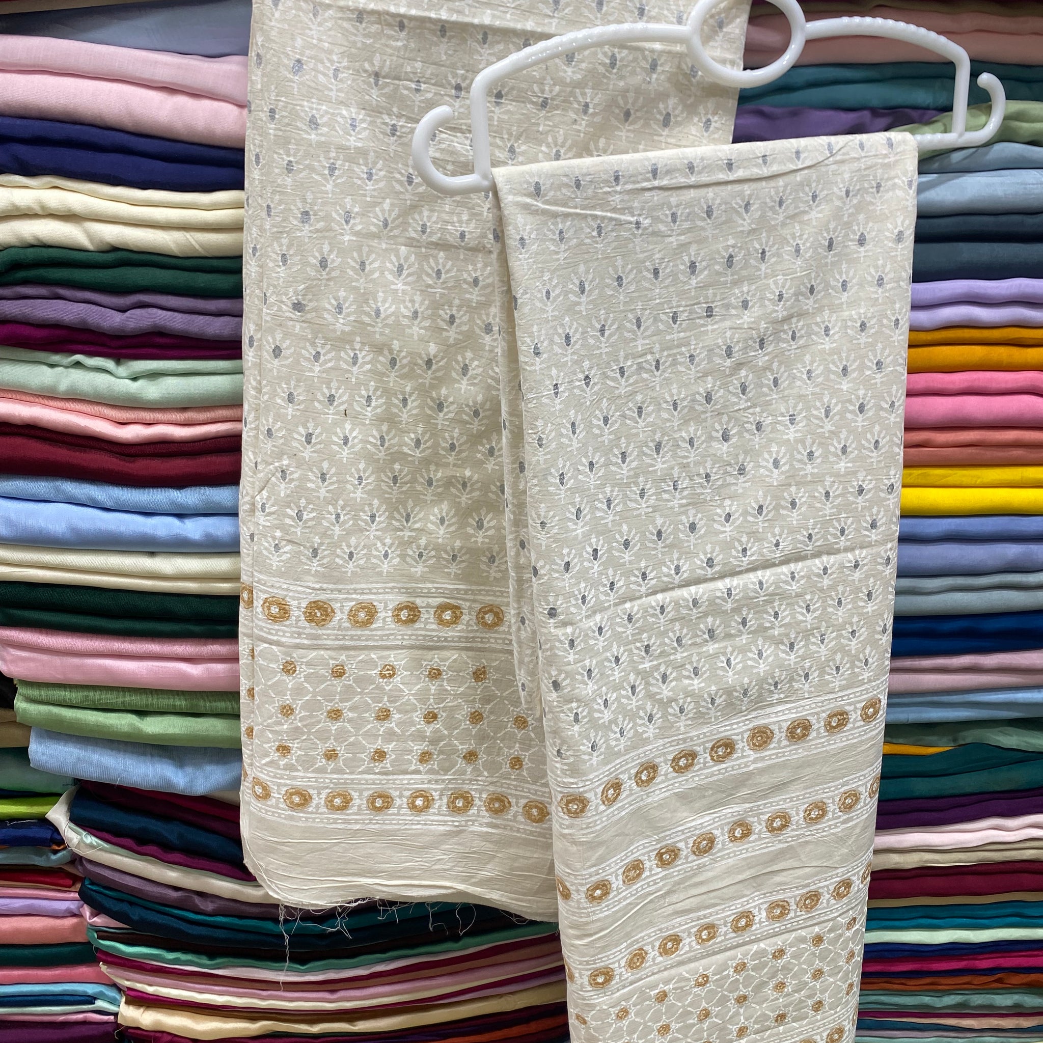 Hand Block Print on Pure Lawn Fabric 2p