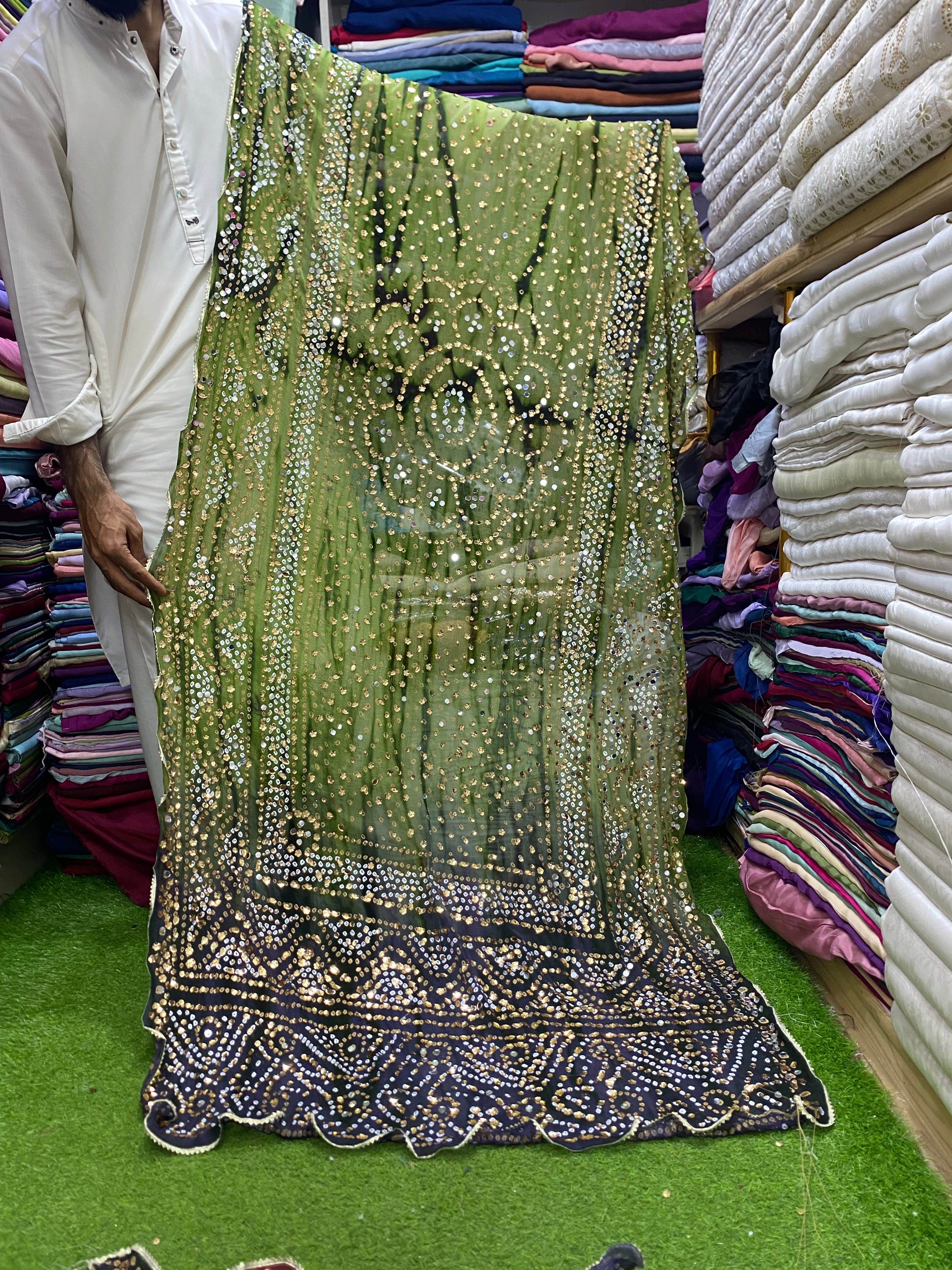 Double shaded Chunri Duppta On Chiffon