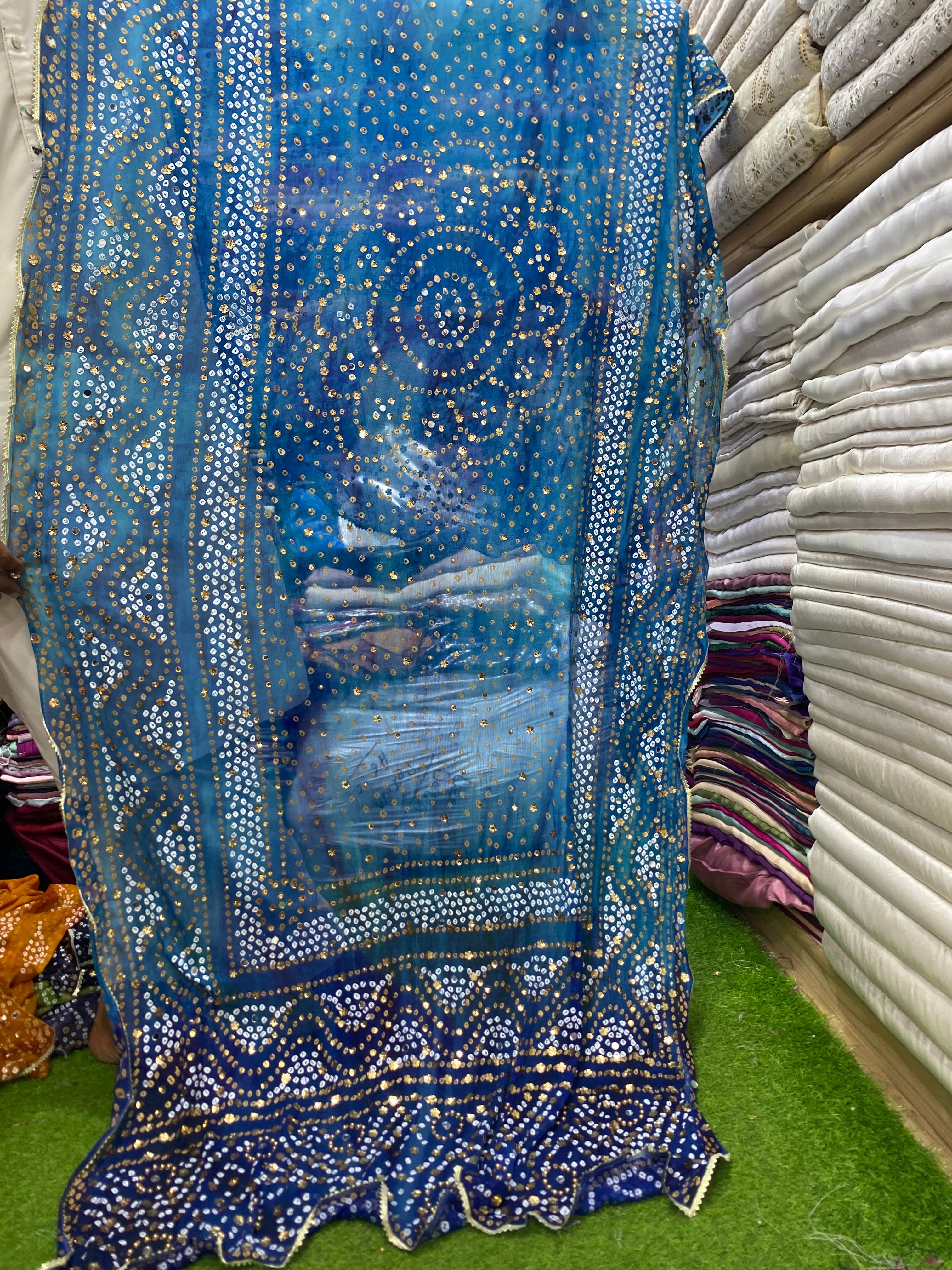 Double shaded Chunri Duppta On Chiffon